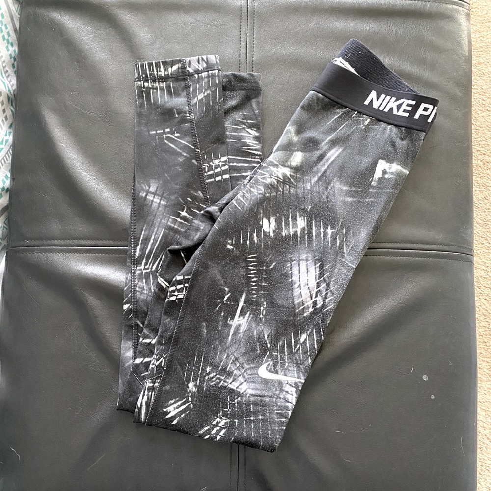 Nike leggings